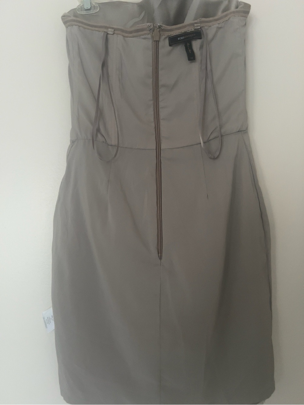 BCBG Max Azria Strapless Taupe Tiered Tulle Cocktail Dress Women’s Sz 6 Romantic - Picture 6 of 9
